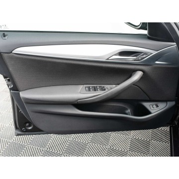 BMW Seria 5  Kombi 2022,  2.0 benzyna, automat - Na sprzedaż za 129 840 zł - Gdańsk - zdjęcie 9
