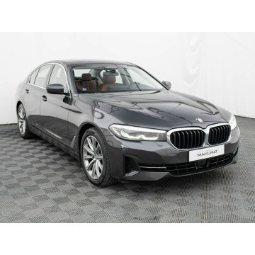 BMW Seria 5  Sedan/Limuzyna 2021,  2.0 benzyna, automat - Na sprzedaż za 119 840 zł - Gdańsk - zdjęcie 3