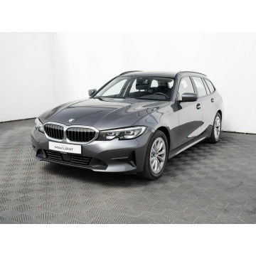 BMW Seria 3  Kombi 2022,  2.0 benzyna, automat - Na sprzedaż za 84 850 zł - Gdynia - zdjęcie 2