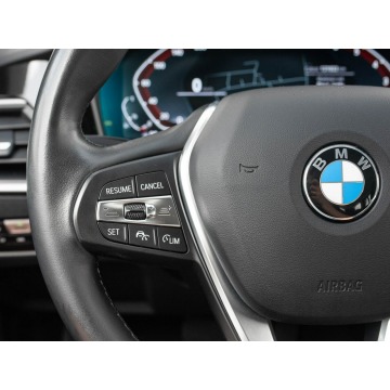 BMW Seria 3  Kombi 2022,  2.0 benzyna, automat - Na sprzedaż za 84 850 zł - Gdynia - zdjęcie 9