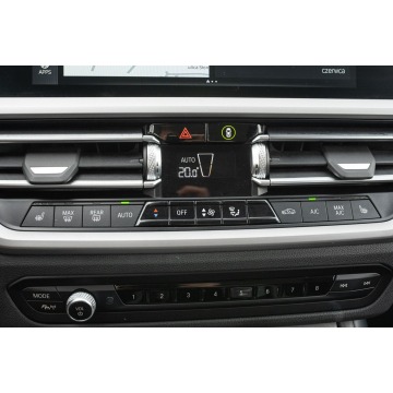 BMW Seria 3  Kombi 2022,  2.0 benzyna, automat - Na sprzedaż za 84 850 zł - Gdynia - zdjęcie 12