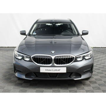 BMW Seria 3  Kombi 2021,  2.0 benzyna, automat - Na sprzedaż za 88 840 zł - Gdynia - zdjęcie 7