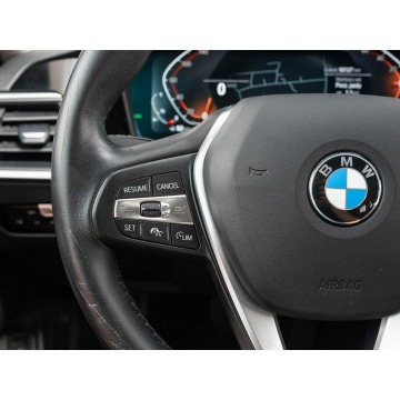 BMW Seria 3  Kombi 2021,  2.0 benzyna, automat - Na sprzedaż za 88 840 zł - Gdynia - zdjęcie 12