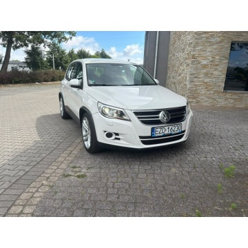 Volkswagen Tiguan  SUV 2009,  1.4 benzyna - Na sprzedaż za 29 900 zł - Zduńska Wola - zdjęcie 2