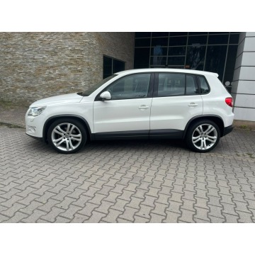 Volkswagen Tiguan  SUV 2009,  1.4 benzyna - Na sprzedaż za 29 900 zł - Zduńska Wola - zdjęcie 3