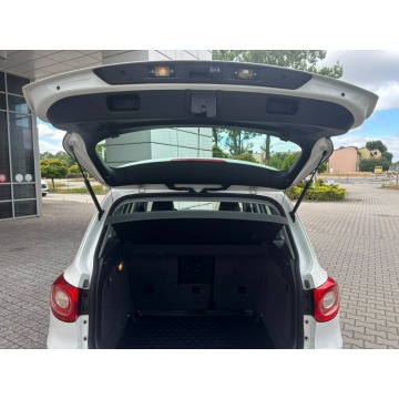 Volkswagen Tiguan  SUV 2009,  1.4 benzyna - Na sprzedaż za 29 900 zł - Zduńska Wola - zdjęcie 6