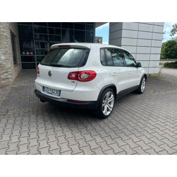 Volkswagen Tiguan  SUV 2009,  1.4 benzyna - Na sprzedaż za 29 900 zł - Zduńska Wola - zdjęcie 5