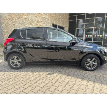 Hyundai i20  Hatchback 2014,  1.2 benzyna - Na sprzedaż za 19 900 zł - Zduńska Wola - zdjęcie 9