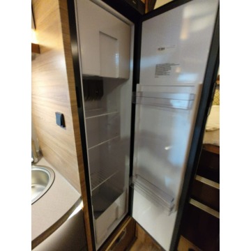 Weinsberg CaraCompact Suite MB 640 MEG - Wersja... - Pojazdy specjalistyczne - Gaj - zdjęcie 12