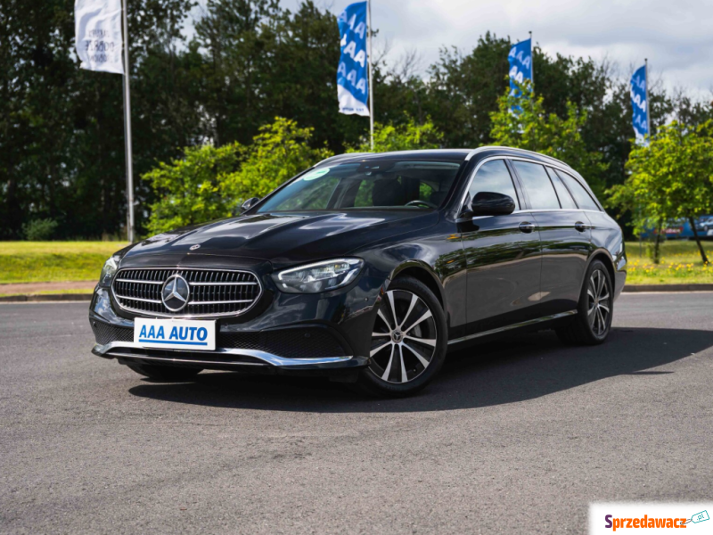 Mercedes - Benz E-klasa  Kombi 2020,  2.0 diesel, automat - Na sprzedaż za 93 999 zł - Zabrze
