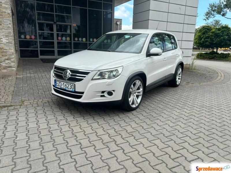 Volkswagen Tiguan  SUV 2009,  1.4 benzyna - Na sprzedaż za 29 900 zł - Zduńska Wola
