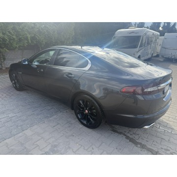 Jaguar XF  Sedan/Limuzyna 2015,  2.2 diesel, automat - Na sprzedaż za 40 900 zł - Zielona Łąka - zdjęcie 3