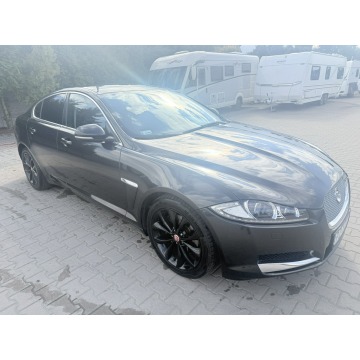 Jaguar XF  Sedan/Limuzyna 2015,  2.2 diesel, automat - Na sprzedaż za 40 900 zł - Zielona Łąka - zdjęcie 10