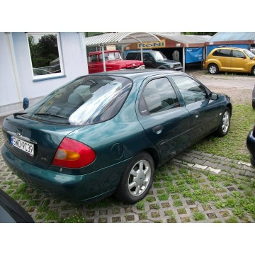 Ford Mondeo  Sedan/Limuzyna 1998,  1.8 benzyna, automat - Na sprzedaż za 2 900,00 zł - Katowice - zdjęcie 4