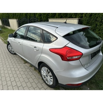 Ford Focus  Hatchback 2016,  1.0 benzyna - Na sprzedaż za 19 800 zł - Wejherowo - zdjęcie 3