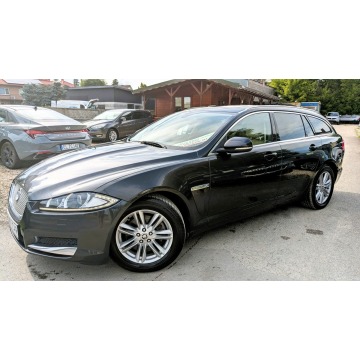 Jaguar XF  Kombi 2012,  2.2 diesel, automat - Na sprzedaż za 29 900 zł - Częstochowa - zdjęcie 2