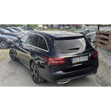 Mercedes - Benz C-klasa  Sedan/Limuzyna 2021,  2.0 hybryda, automat - Na sprzedaż za 74 900 zł - Częstochowa - zdjęcie 11