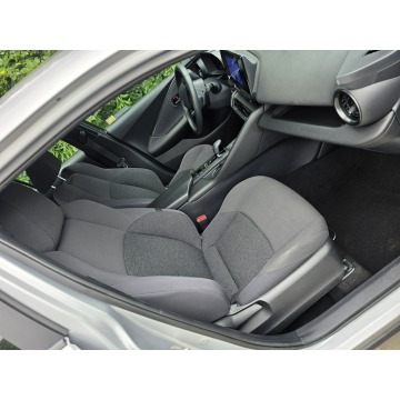 Toyota C-HR  SUV 2024,  1.8 hybryda, automat - Na sprzedaż za 99 999 zł - Balice - zdjęcie 9