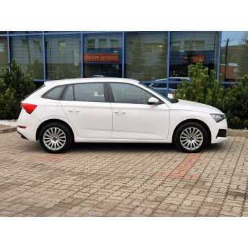 Skoda Scala  Hatchback 2023,  1.0 benzyna - Na sprzedaż za 51 500 zł - Warszawa - zdjęcie 5