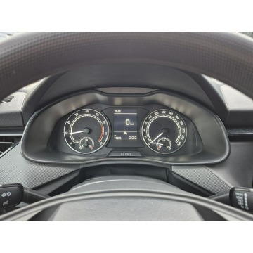 Skoda Scala  Hatchback 2023,  1.0 benzyna - Na sprzedaż za 51 500 zł - Warszawa - zdjęcie 7
