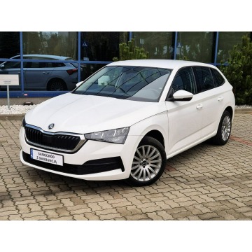 Skoda Scala  Hatchback 2023,  1.0 benzyna - Na sprzedaż za 51 500 zł - Warszawa - zdjęcie 8