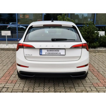 Skoda Scala  Hatchback 2023,  1.0 benzyna - Na sprzedaż za 51 500 zł - Warszawa - zdjęcie 12