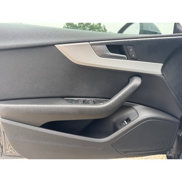 Audi A5  Sedan/Limuzyna 2018,  2.0 diesel - Na sprzedaż za 74 900 zł - Michałowice-Wieś - zdjęcie 11