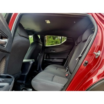 Toyota C-HR  SUV 2018,  1.8 hybryda, automat - Na sprzedaż za 65 900 zł - Szczecin - zdjęcie 12