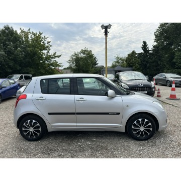 Suzuki Swift  Hatchback 2009,  1.3 benzyna+LPG - Na sprzedaż za 12 900 zł - Warszawa - zdjęcie 6