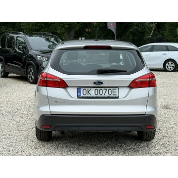 Ford Focus  Kombi 2017,  1.5 diesel - Na sprzedaż za 27 800 zł - Pęcice - zdjęcie 4
