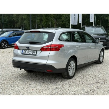 Ford Focus  Kombi 2017,  1.5 diesel - Na sprzedaż za 27 800 zł - Pęcice - zdjęcie 3