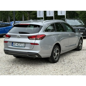 Hyundai i30  Kombi 2022,  1.5 benzyna - Na sprzedaż za 74 800 zł - Pęcice - zdjęcie 3