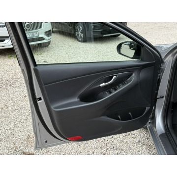 Hyundai i30  Kombi 2022,  1.5 benzyna - Na sprzedaż za 74 800 zł - Pęcice - zdjęcie 12