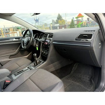 Volkswagen Golf  Kombi 2020,  1.6 diesel - Na sprzedaż za 40 900 zł - Knurów - zdjęcie 12