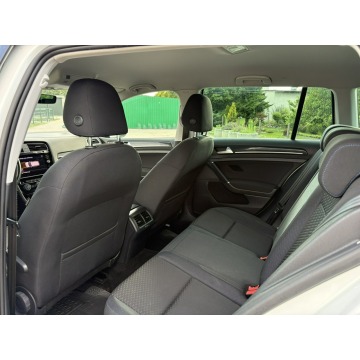 Volkswagen Golf  Kombi 2020,  1.6 diesel - Na sprzedaż za 40 900 zł - Knurów - zdjęcie 10