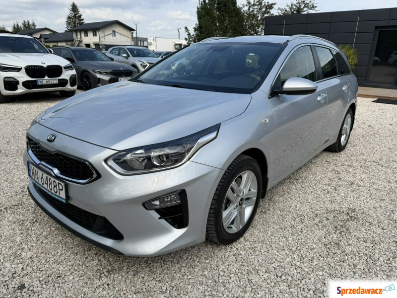 Kia Ceed  Kombi 2021,  1.6 diesel - Na sprzedaż za 52 800 zł - Pęcice