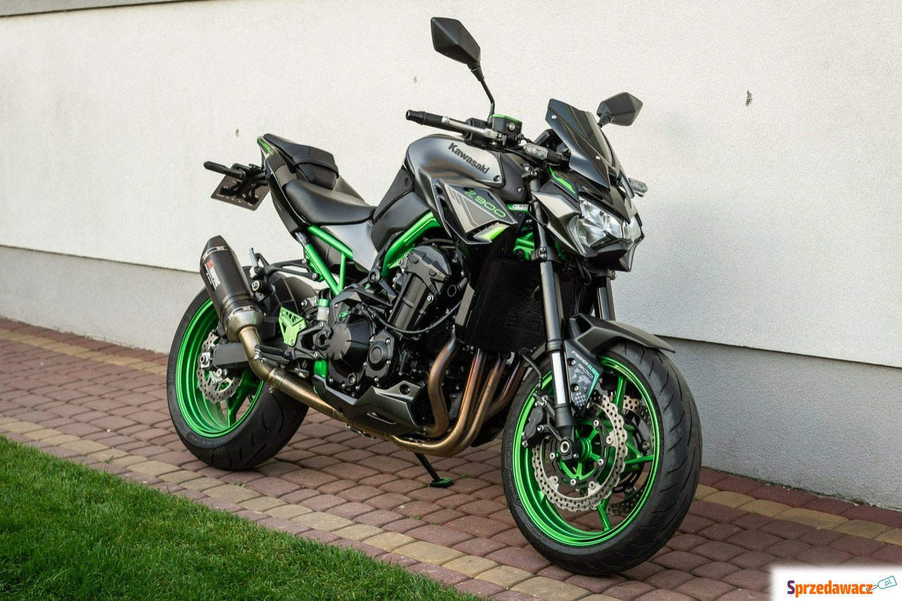 Kawasaki Z - 900 R 2022 KAT A2...