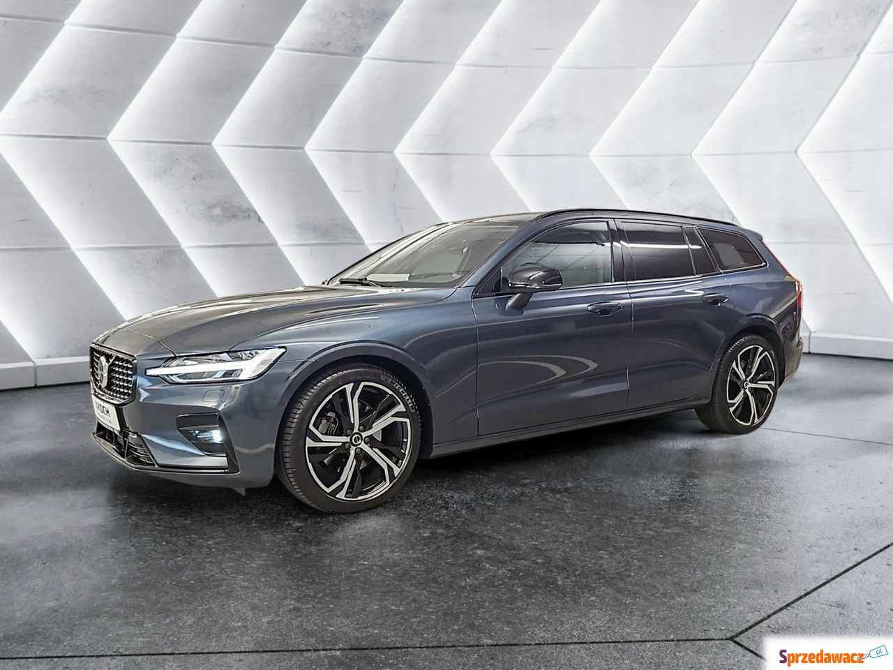 Volvo V60 - B4(B) Plus Dark *G...