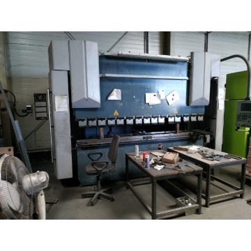 Syndyk sprzeda Prasa krawędziowa hydrauliczna CNC Durmazlar typ AD - S 30100