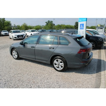 Volkswagen Golf  Kombi 2022,  2.0 diesel - Na sprzedaż za 67 900 zł - Warszawa - zdjęcie 9