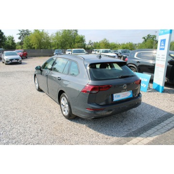 Volkswagen Golf  Kombi 2022,  2.0 diesel - Na sprzedaż za 67 900 zł - Warszawa - zdjęcie 8