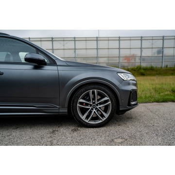 Audi SQ7  SUV 2020,  4.0 diesel, automat - Na sprzedaż za 256 900 zł - Warszawa - zdjęcie 9