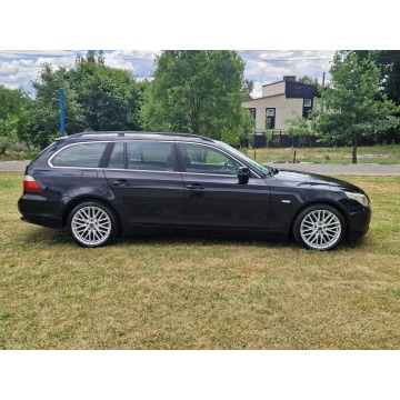 BMW Seria 5  Kombi 2004,  2.5 diesel - Na sprzedaż za 7 000,00 zł - Strobice - zdjęcie 8