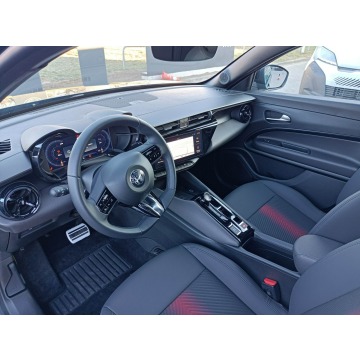 Alfa Romeo Junior  Hatchback 2026,  1.2 hybryda, automat - Na sprzedaż za 125 890 zł - Warszawa - zdjęcie 9