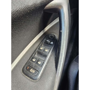 Citroen C5  Sedan/Limuzyna 2010,  1.6 diesel - Na sprzedaż za 9 900,00 zł - Głogów - zdjęcie 8