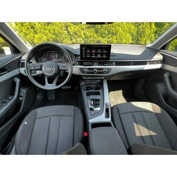 Audi A4  Kombi 2022,  2.0 diesel, automat - Na sprzedaż za 75 800 zł - Baranowo - zdjęcie 9