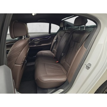 BMW Seria 7  Sedan/Limuzyna 2021,  3.0 diesel, automat - Na sprzedaż za 177 168 zł - Komorniki - zdjęcie 12