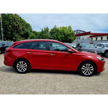 Hyundai i30  Kombi 2018,  1.6 diesel - Na sprzedaż za 38 900 zł - Szczecin - zdjęcie 4