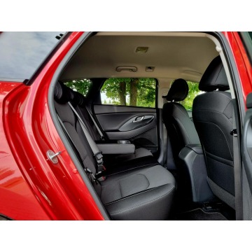 Hyundai i30  Kombi 2018,  1.6 diesel - Na sprzedaż za 38 900 zł - Szczecin - zdjęcie 12