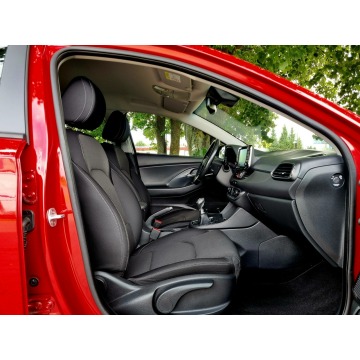 Hyundai i30  Kombi 2018,  1.6 diesel - Na sprzedaż za 38 900 zł - Szczecin - zdjęcie 11